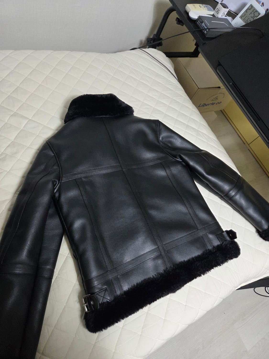 도프제이슨 솔리드 무톤 자켓 여자사이즈 1회 착용 상품이미지3