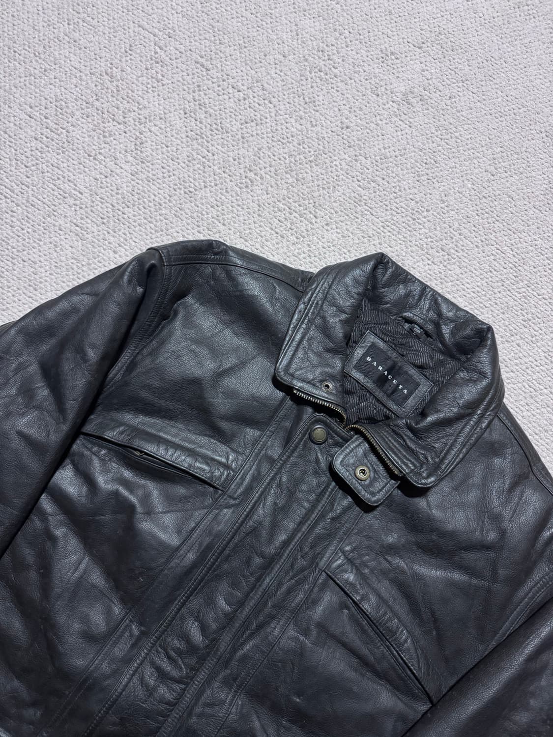 바라쿠타 소가죽 레더 코트 블랙 L~XL 상품이미지5