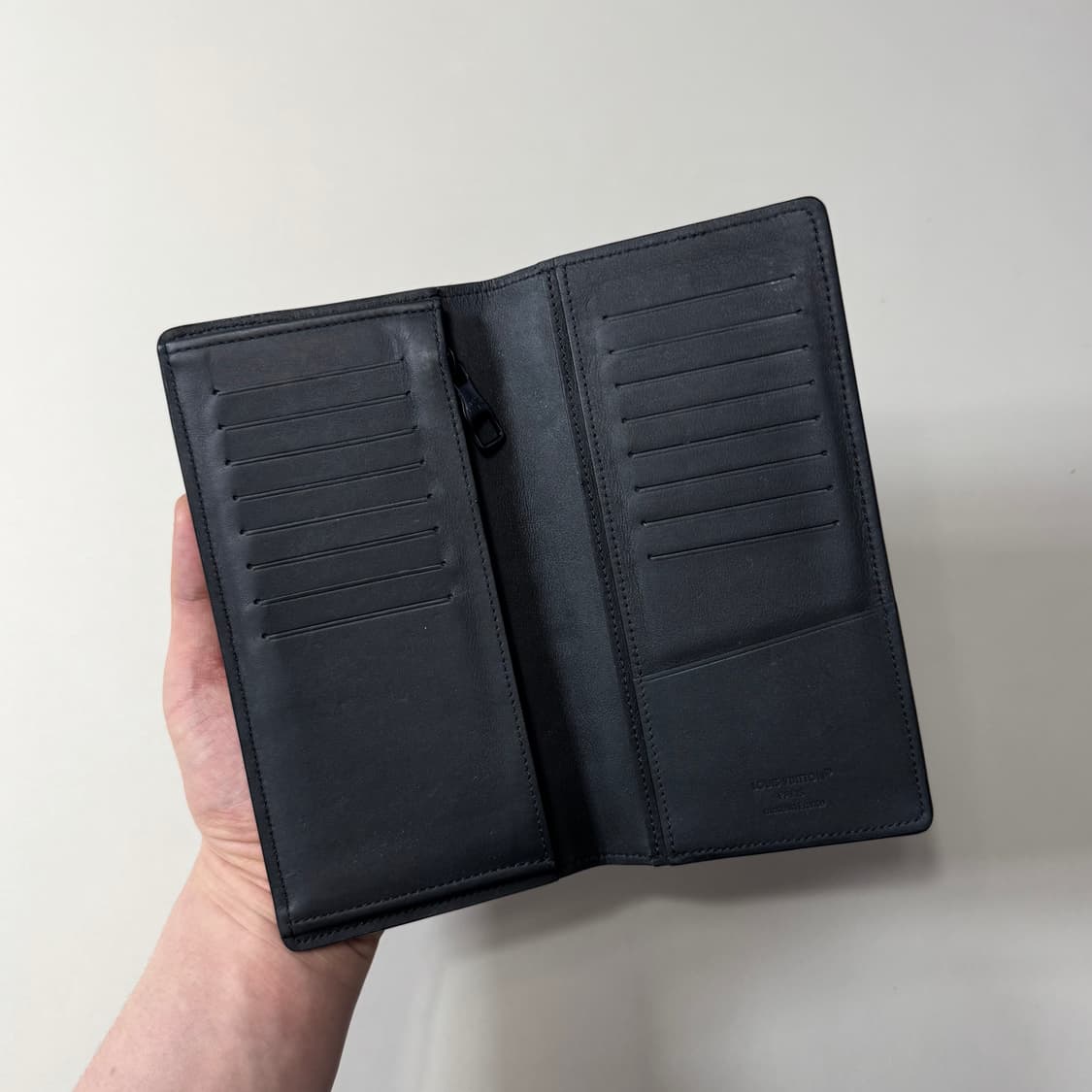 [정품/당일출고]루이비통 토뤼옹 장지갑 상품이미지5