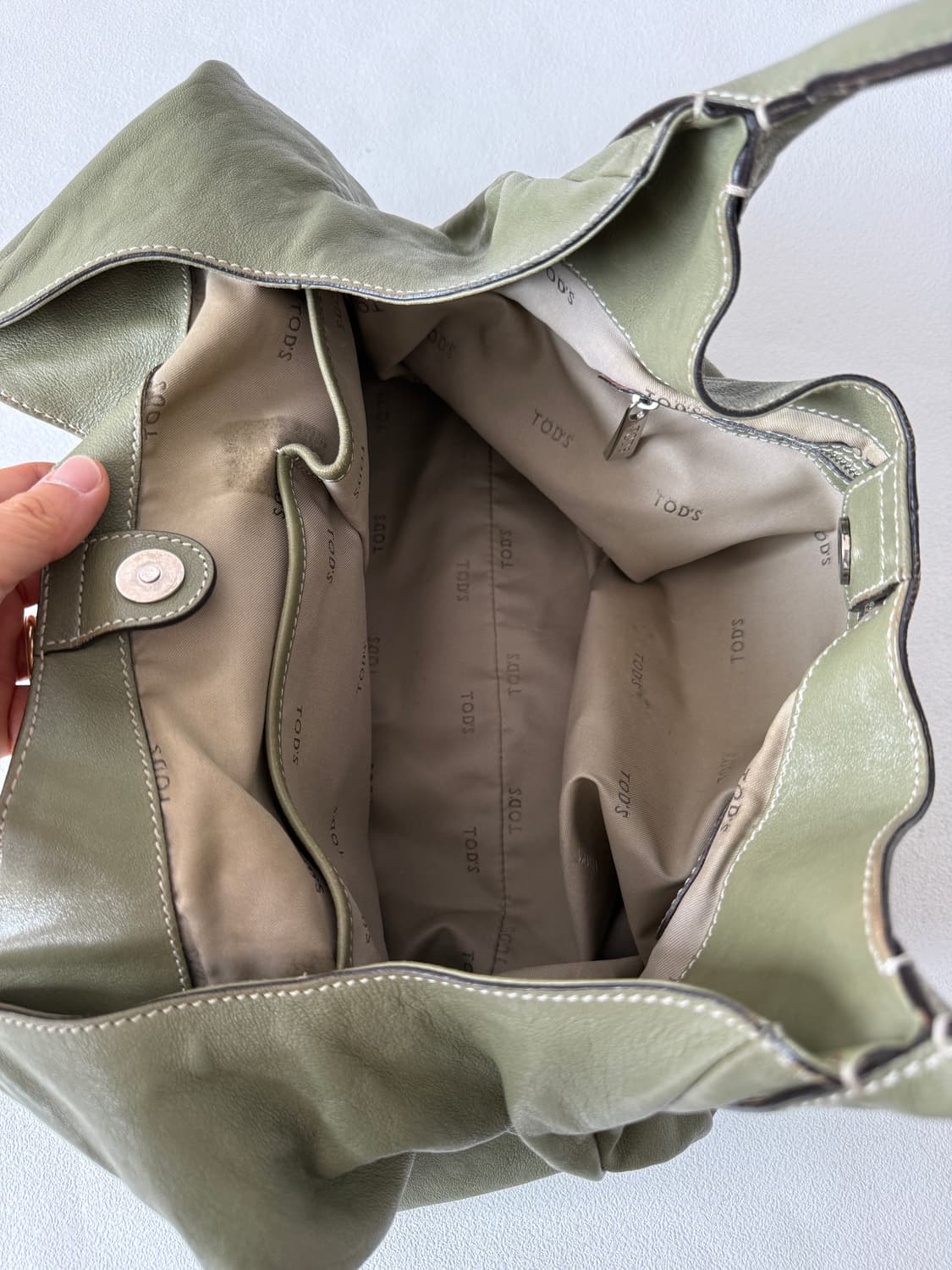 토즈(TOD'S) 레더 호버 숄더백 상품이미지5