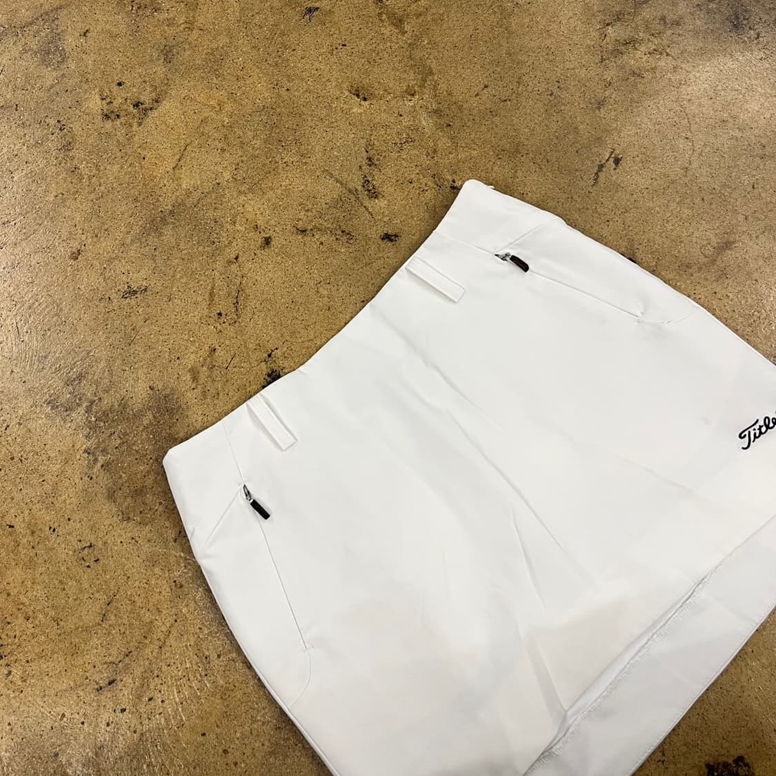 [정품/25] 타이틀리스트 화이트 골프 스커트 b17 상품이미지1