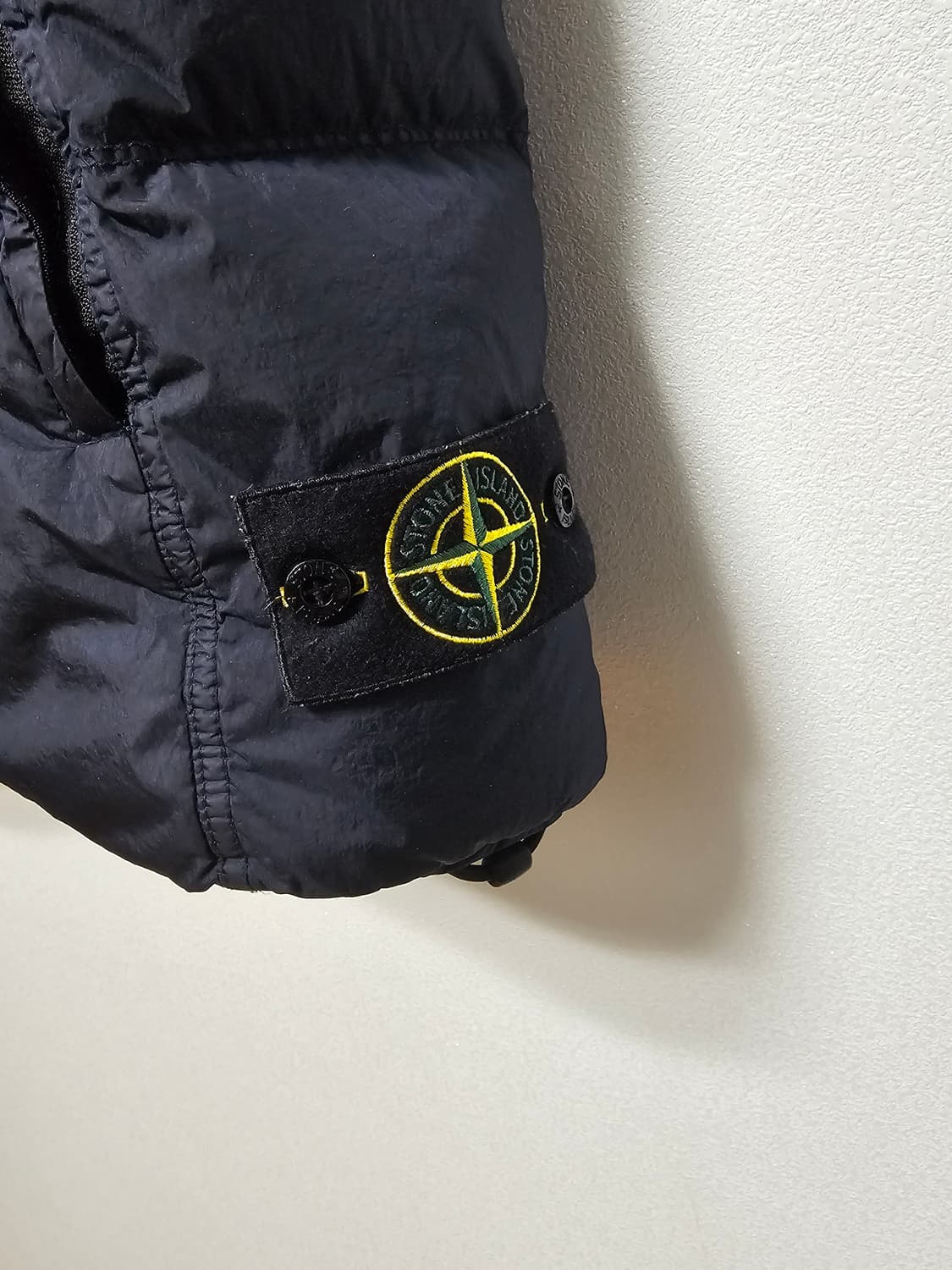 스톤아일랜드 크링클랩스 패딩 조끼 상품이미지3