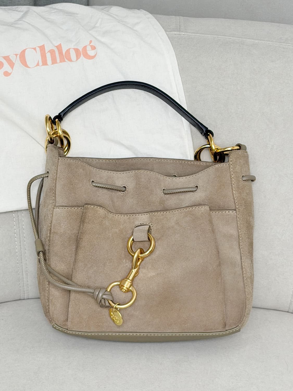 끌로에 스웨이드 드로스트링 2WAY 숄더백 상품이미지3