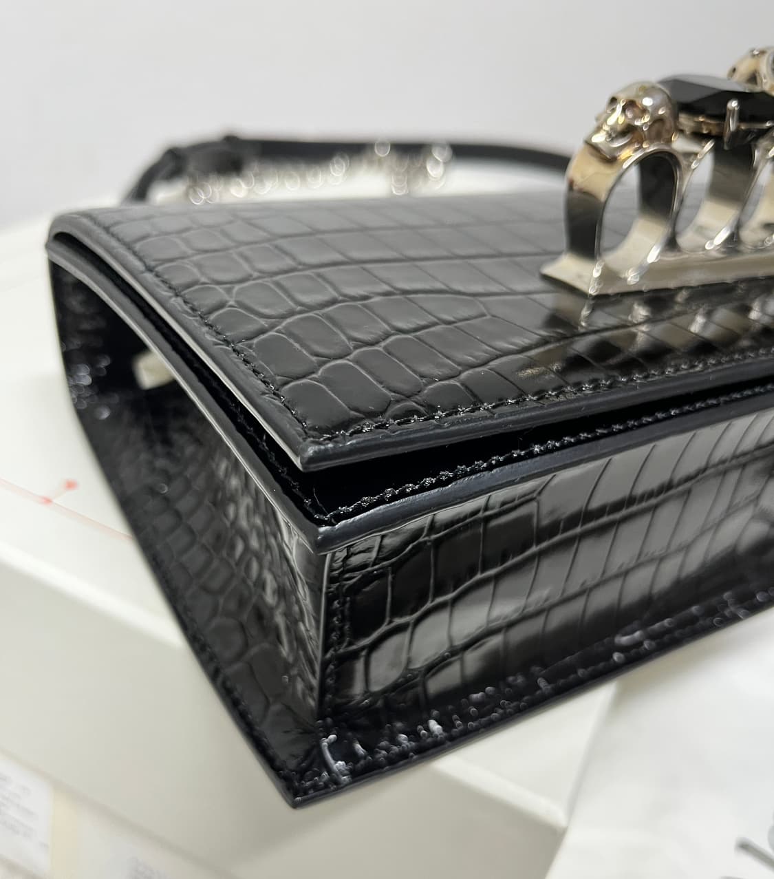 알렉산더맥퀸 쥬얼사첼백 미디움새상품급 상품이미지3