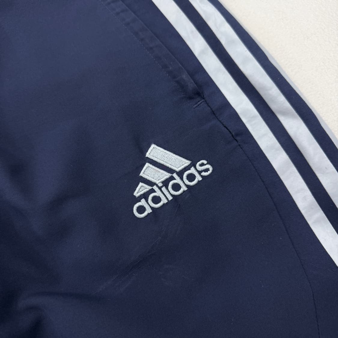 아디다스 00s 첼시 삼선 올드스쿨 바람막이 트랙팬츠 상품이미지4