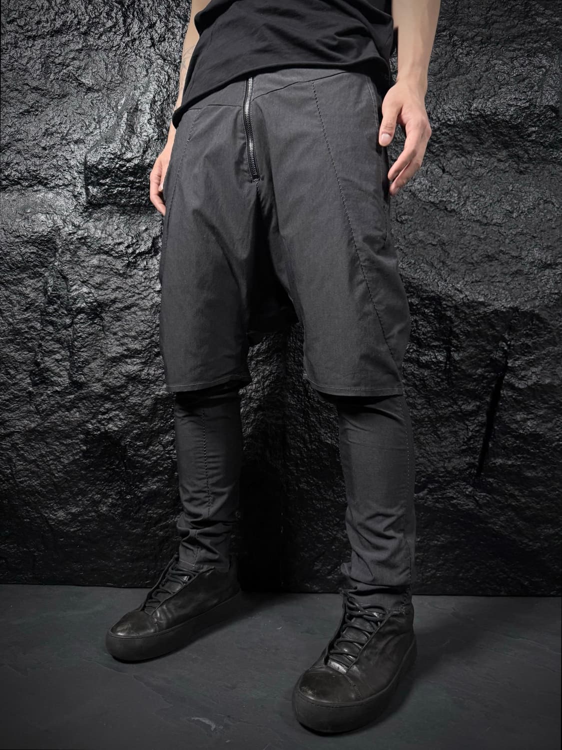 Incarnation Layered Drop-Crotch Pants  상품이미지1