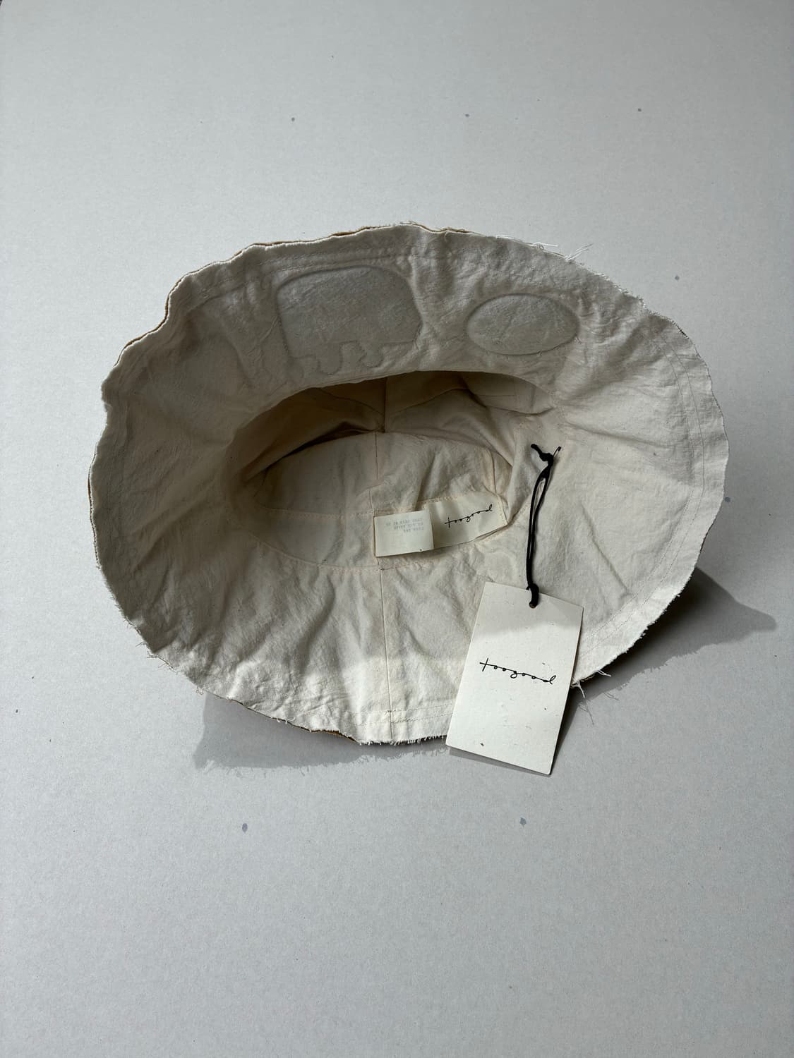 Toogood 투굿 더 플로리스트 버킷 햇 UK 수베니어 뱃지 가든컬러 상품이미지4