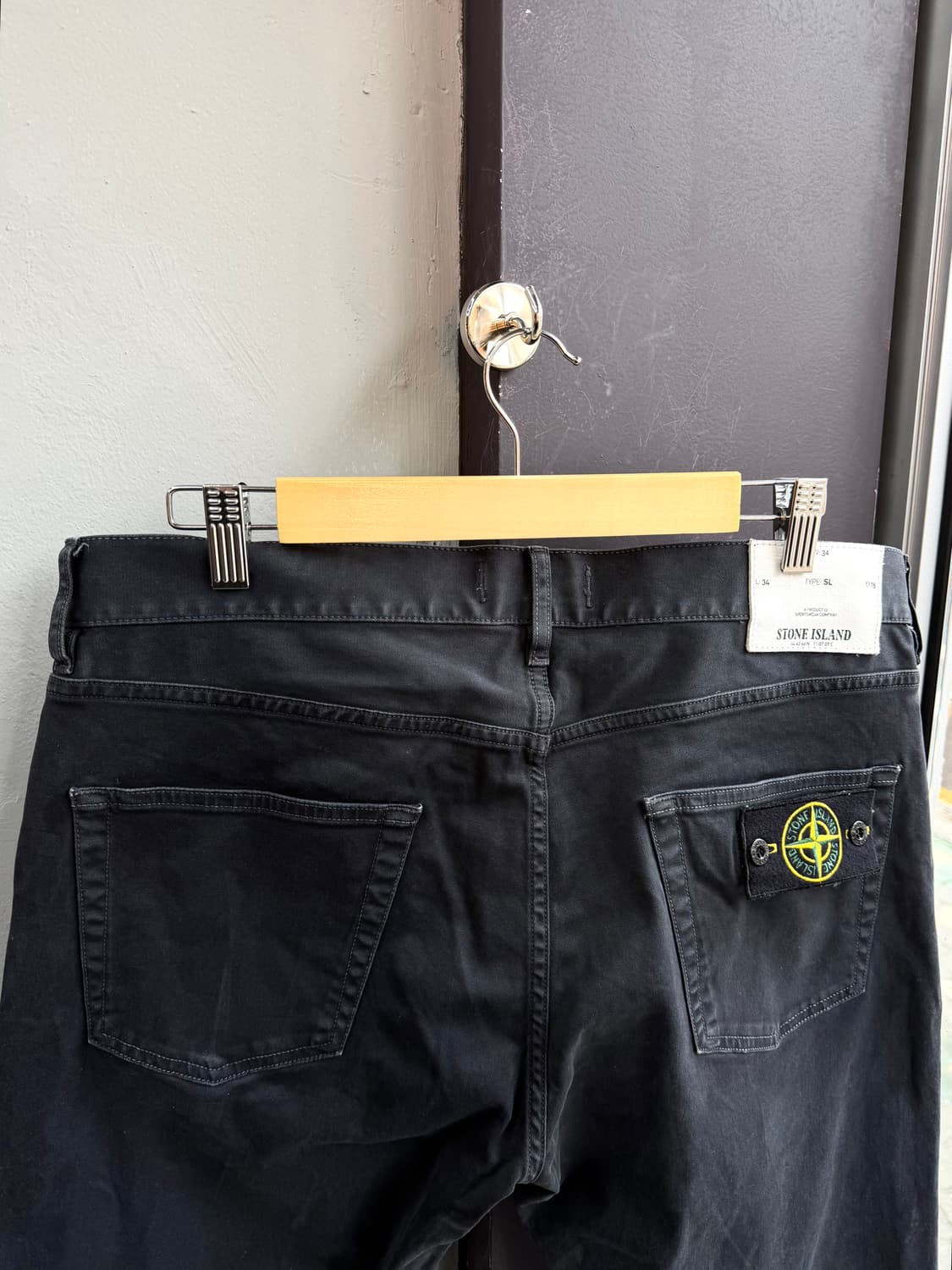 34~35/ 스톤아일랜드 백 와펜 패치 블랙 데님 팬츠 상품이미지8