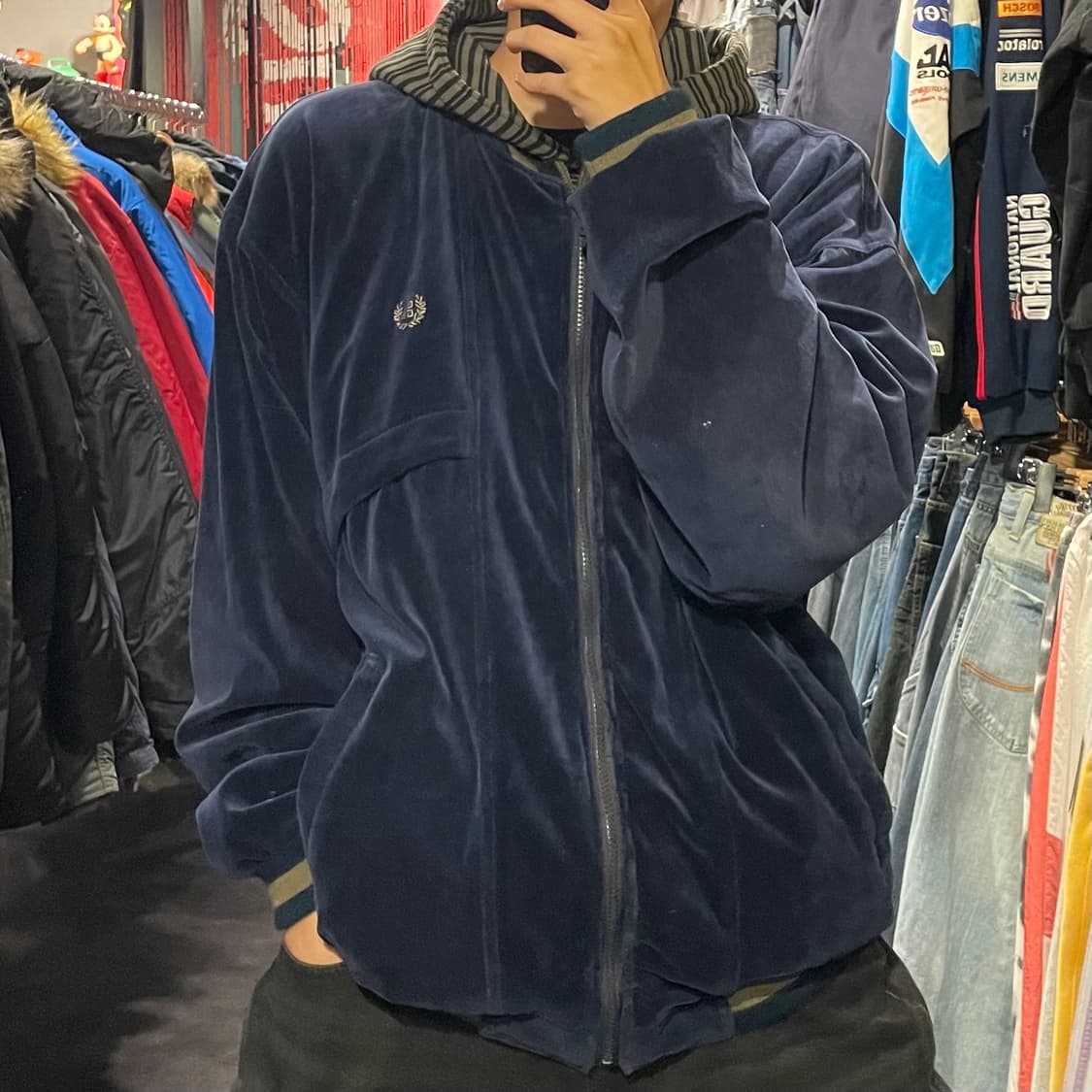 [IM] GIVENCHY 지방시 딥네이비 벨벳져지 상품이미지3