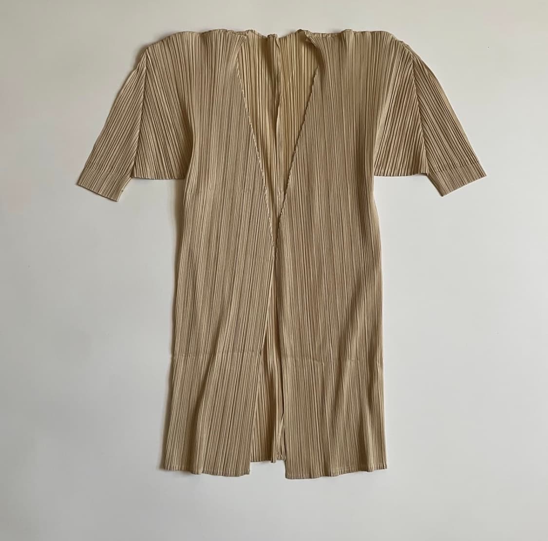 이세이미야케 플리츠플리즈 반팔 가디건 상품이미지1