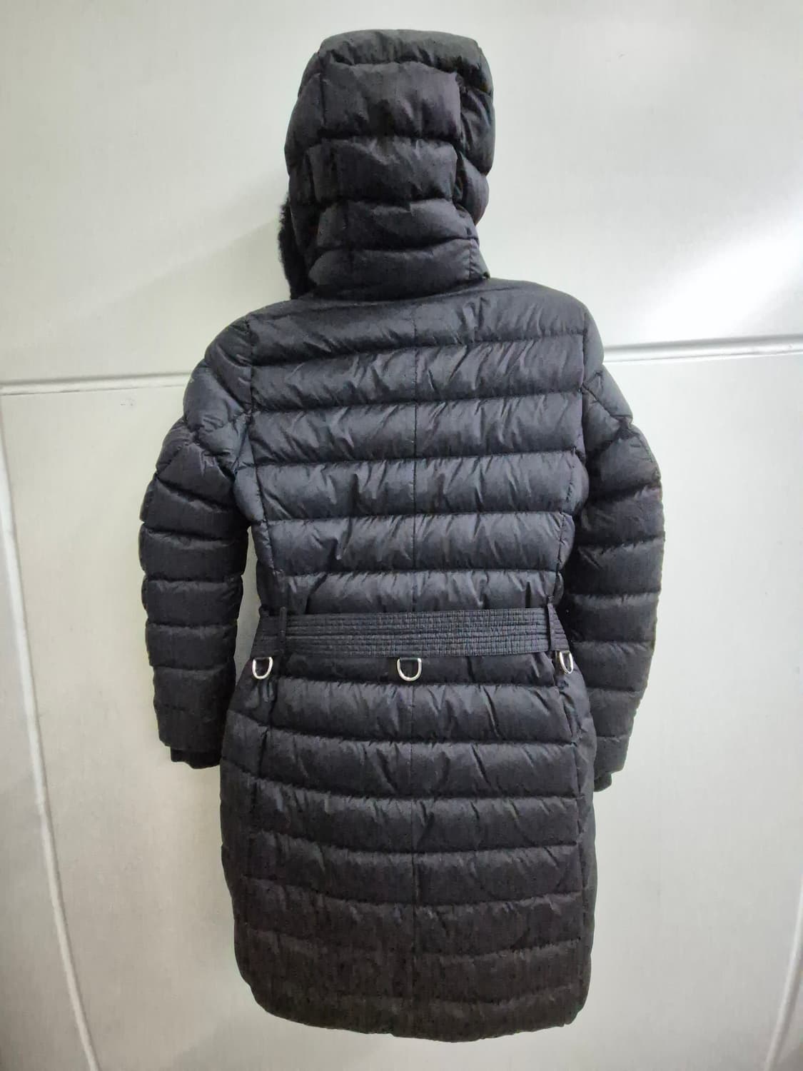 버버리 라임하우스 다운 파카 8003537_A1189_BL ACK(S) 상품이미지2