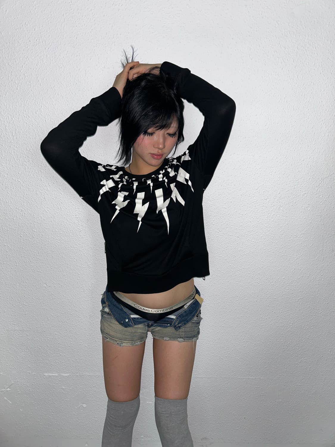 lightning bolt pattern sleeve 상품이미지1