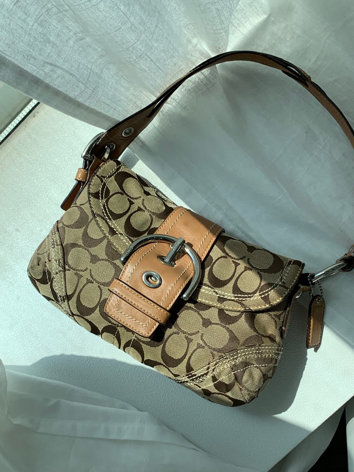 🧡 Coach mini buckle shoulder bag 상품이미지3