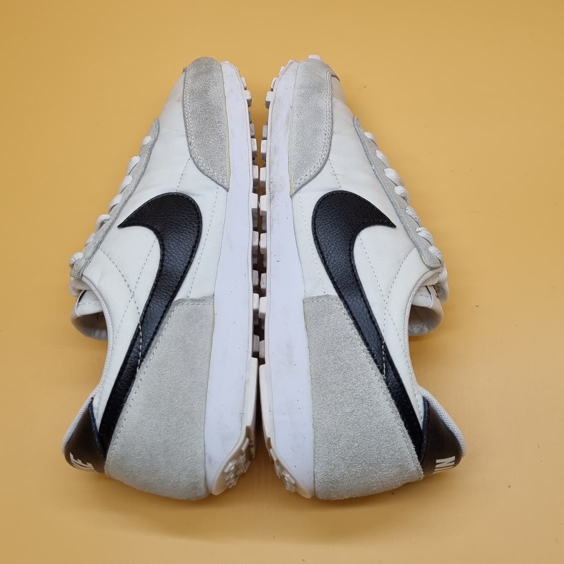 나이키 데이브레이크 흰검 여성운동화240  상품이미지5