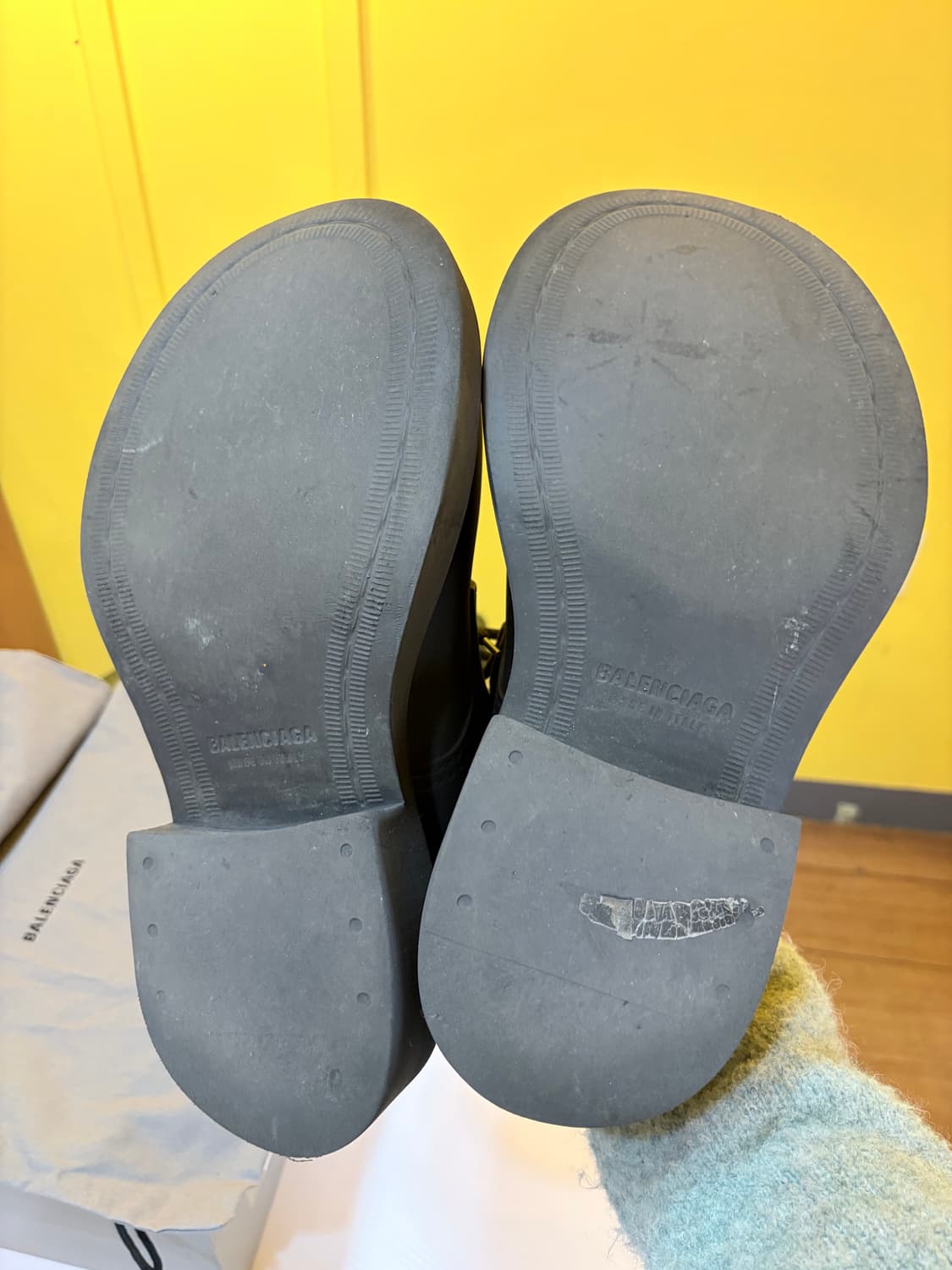 발렌시아가 스테로이드 더비 40 상품이미지2