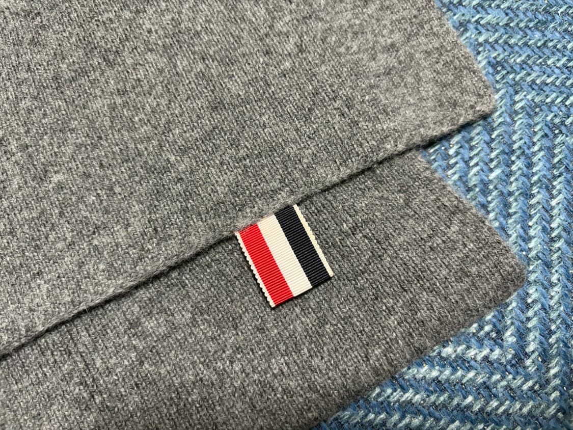 톰브라운 메리노울 사선 그레이 머플러 상품이미지3