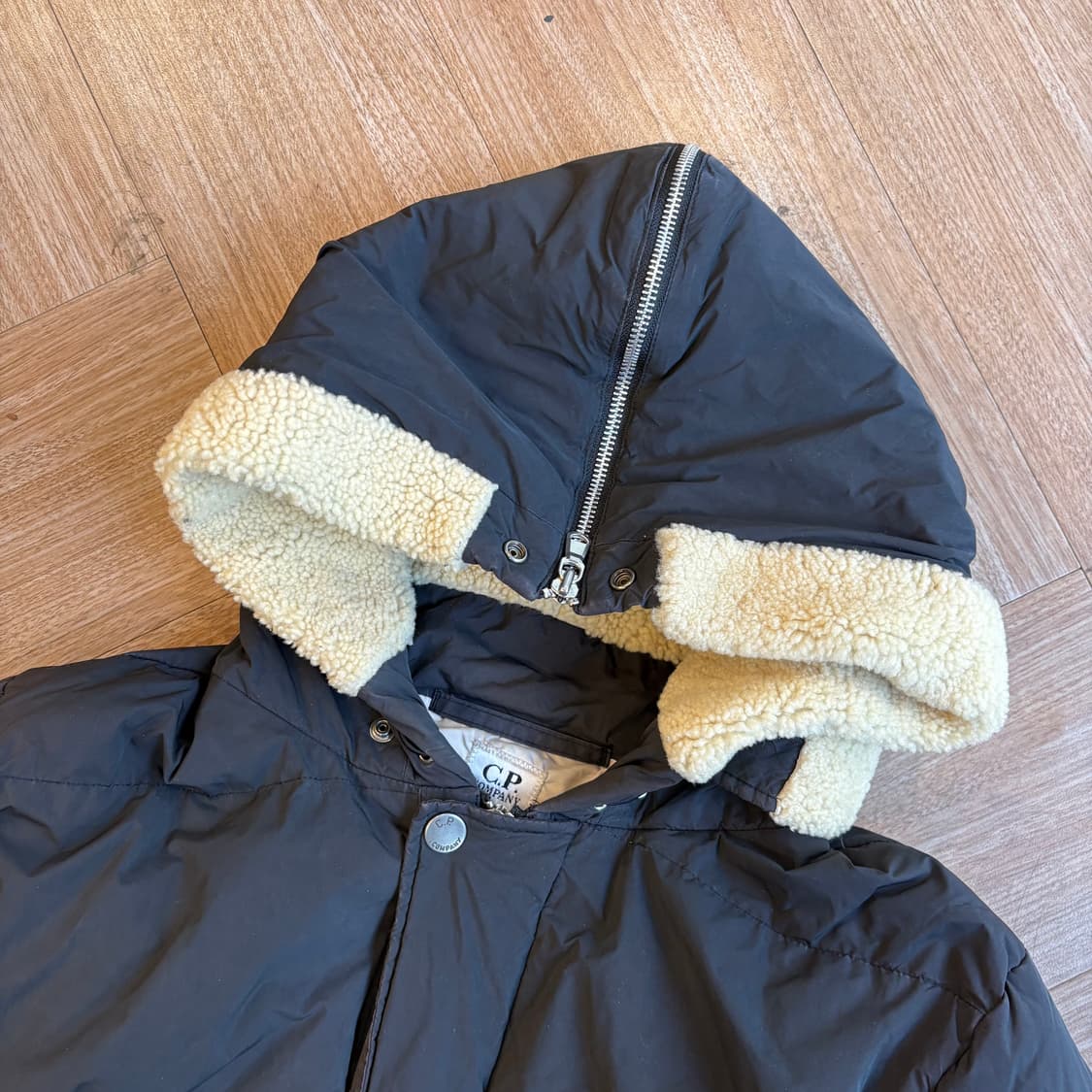 씨피컴퍼니 PIUMA DOCA 워치 파인더 푸퍼 자켓 상품이미지2