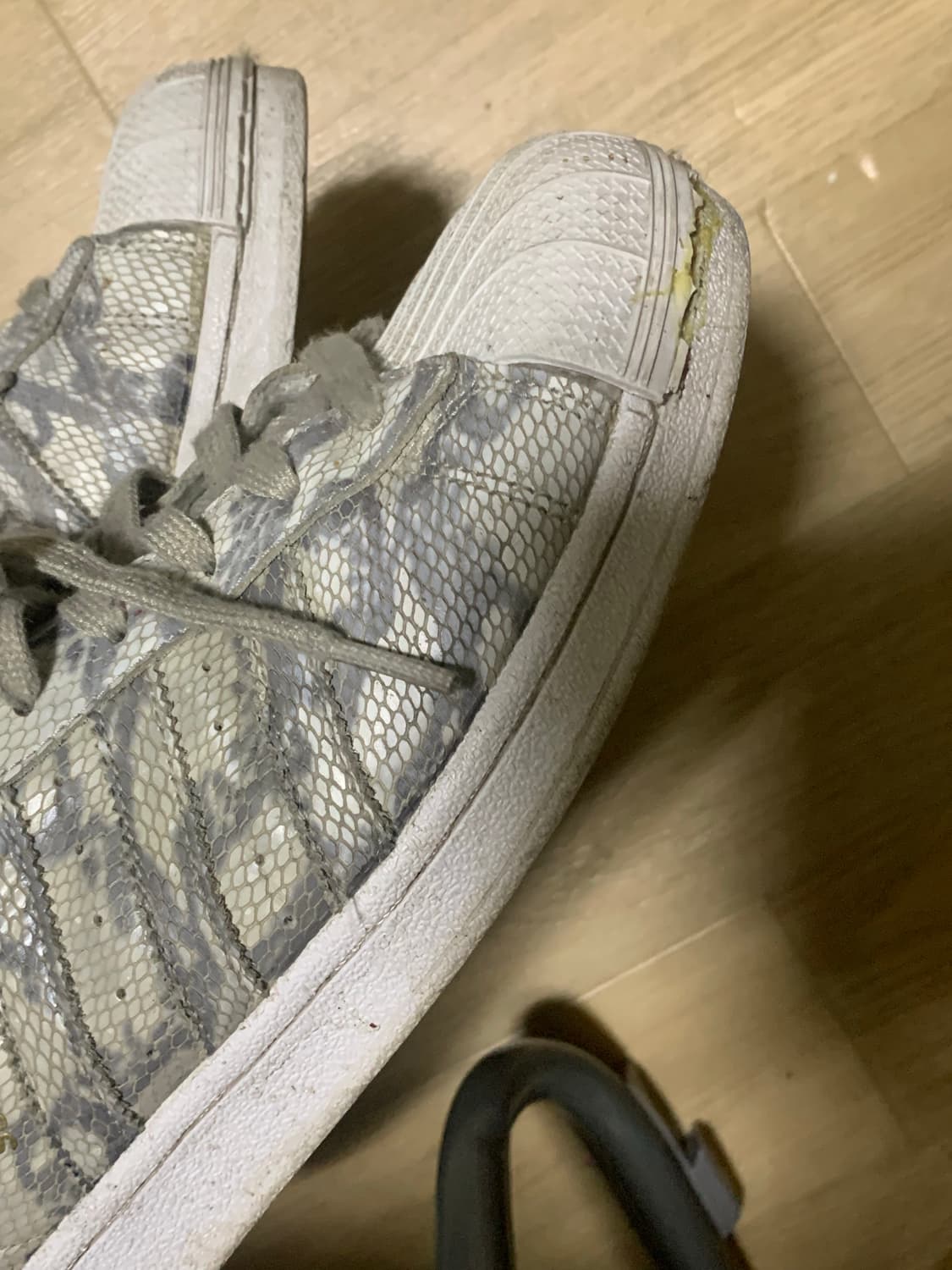 아디다스 슈퍼스타 한정판 뱀피 상품이미지3