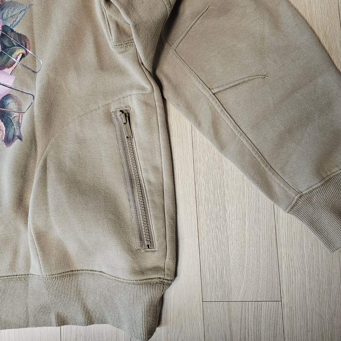 L 100 GU 지유 X 언더커버 플라워 스웨트셔츠 맨투맨 3~4회착 상품이미지8