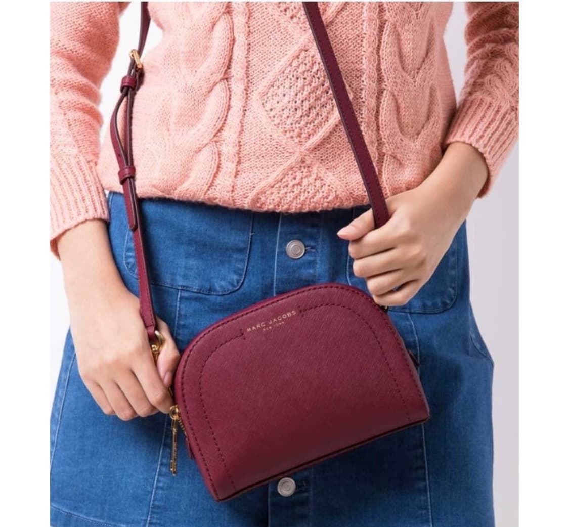 마크제이콥스 하프문 크로스백 상품이미지9