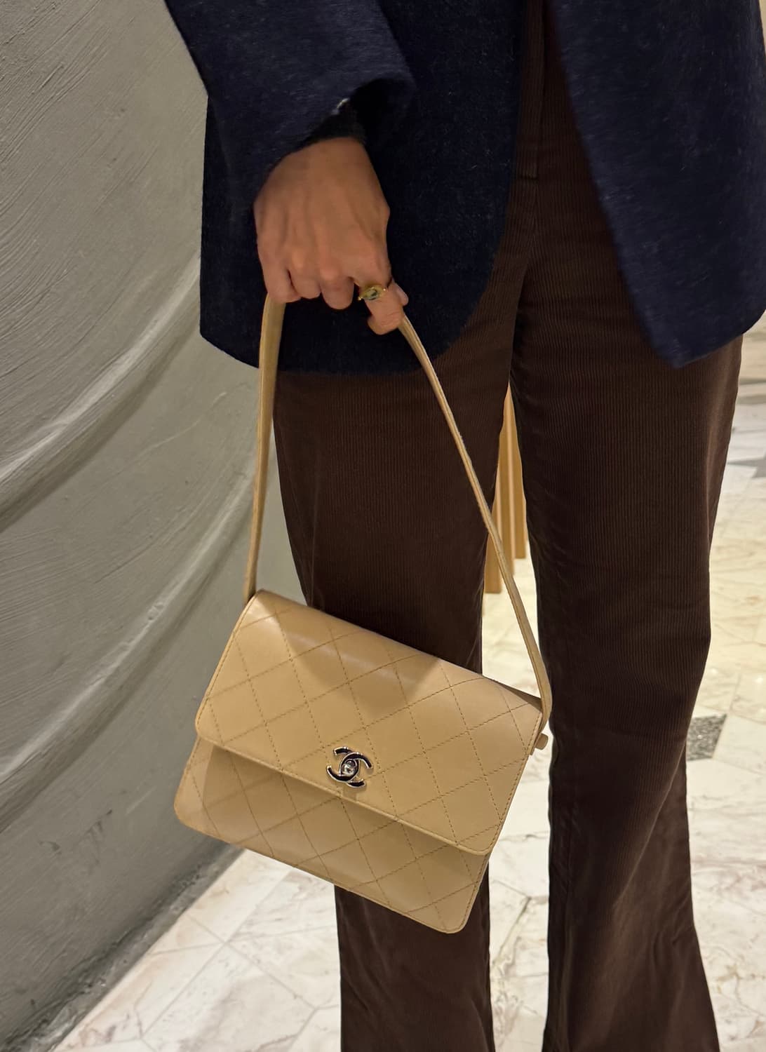 샤넬 클래식 베이지 숄더백 (샤넬 턴락빈티지 숄더백) 상품이미지4