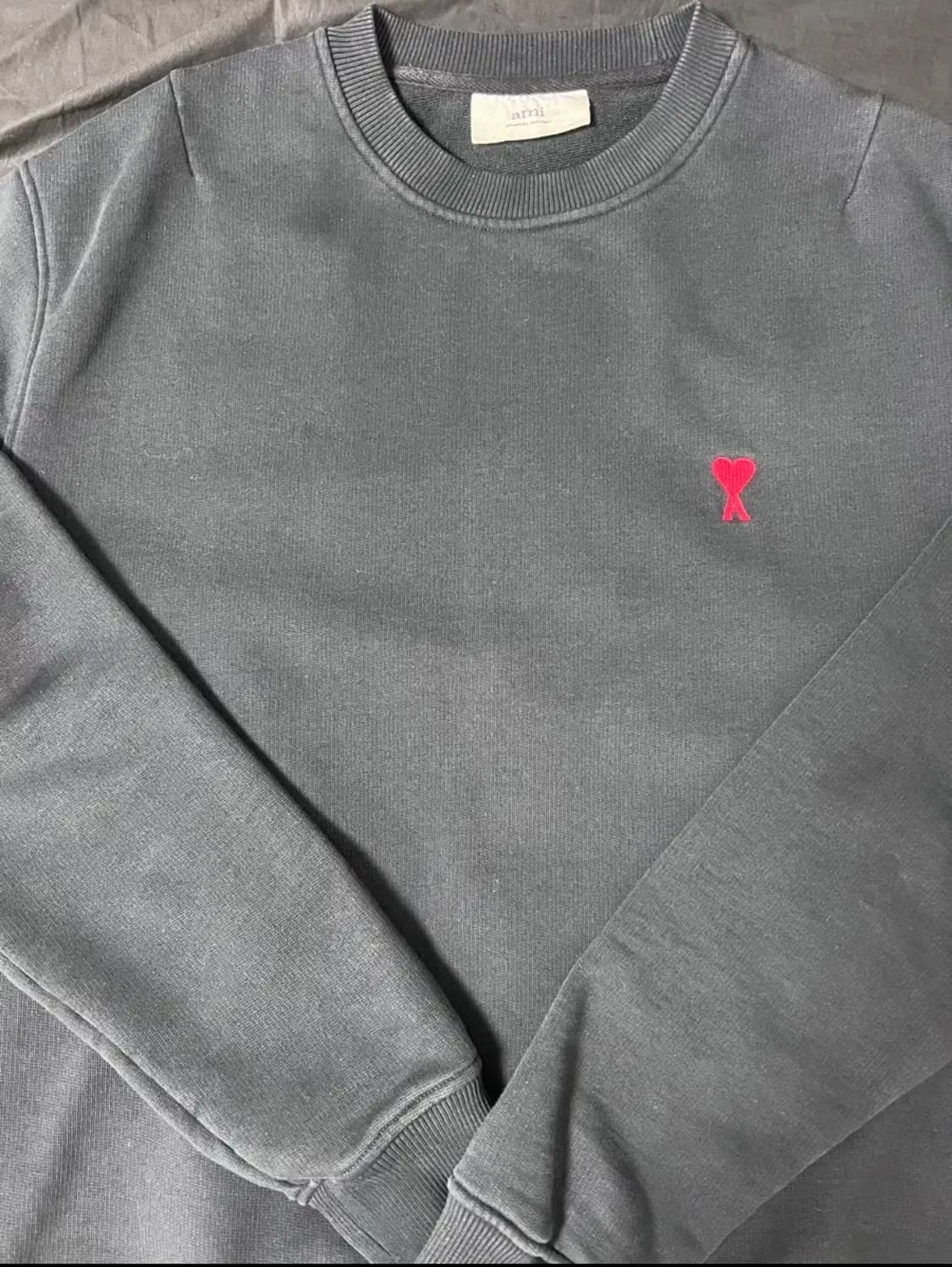 아미 스몰 로고 맨투맨 m사이즈 상품이미지1