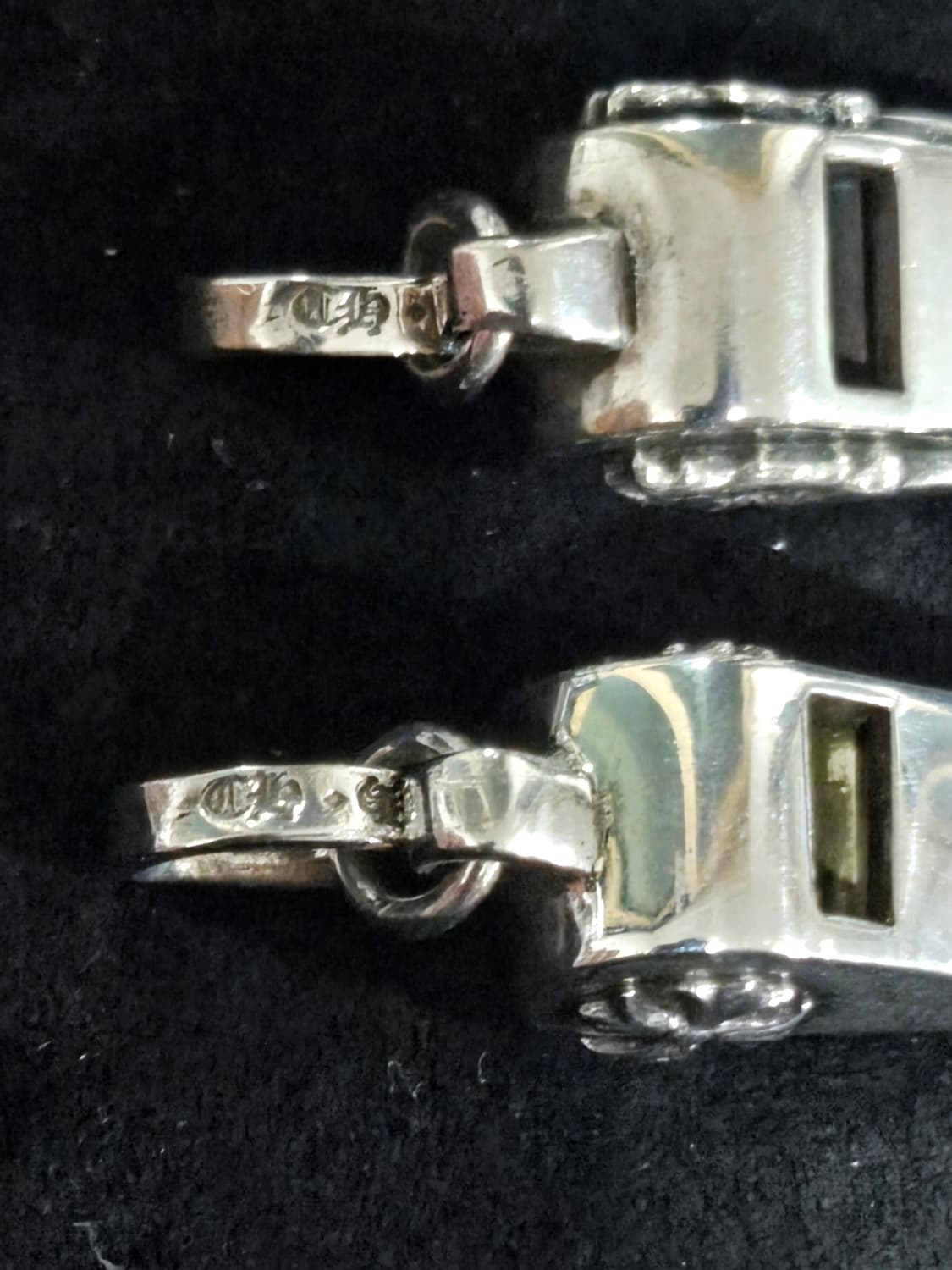 크롬하츠 타이니 cH플러스 휘슬 펜던트 상품이미지8