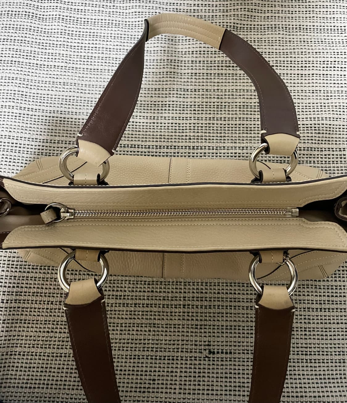 coach 코치 햄튼 베이지 가죽 사첼백 토드백 상품이미지7