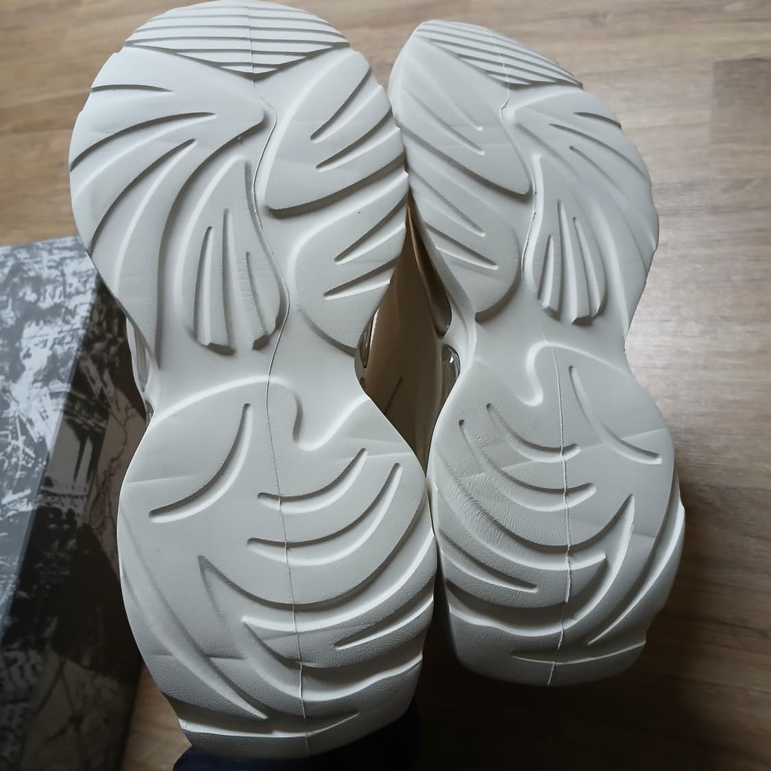 미사용 와이드팬츠랑 잘어울림 에어 하이탑 신발 키높이 운동화 상품이미지9