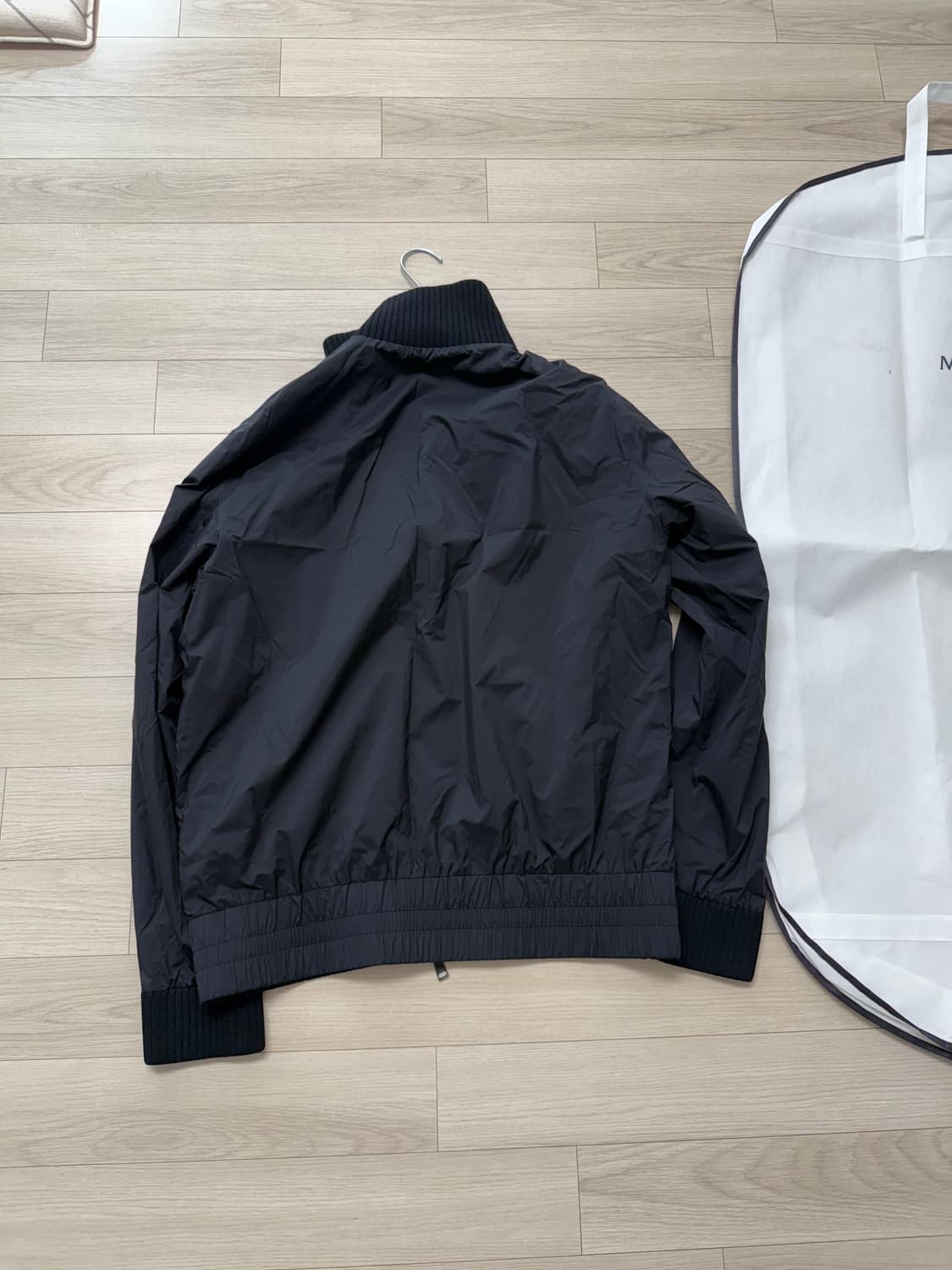 몽클레어 바람막이 3사이즈 상품이미지3