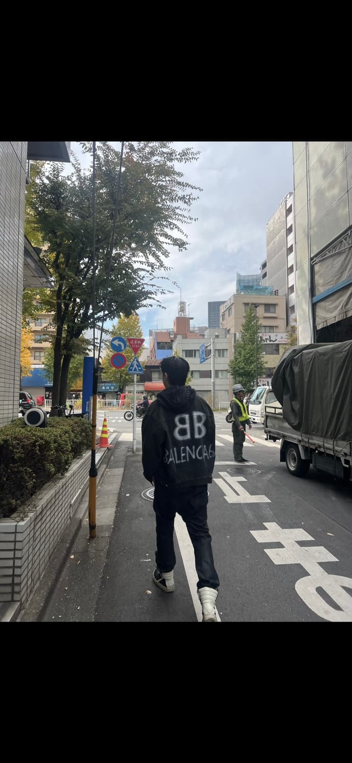 발렌시아가 스프레이 데님 자켓 상품이미지6