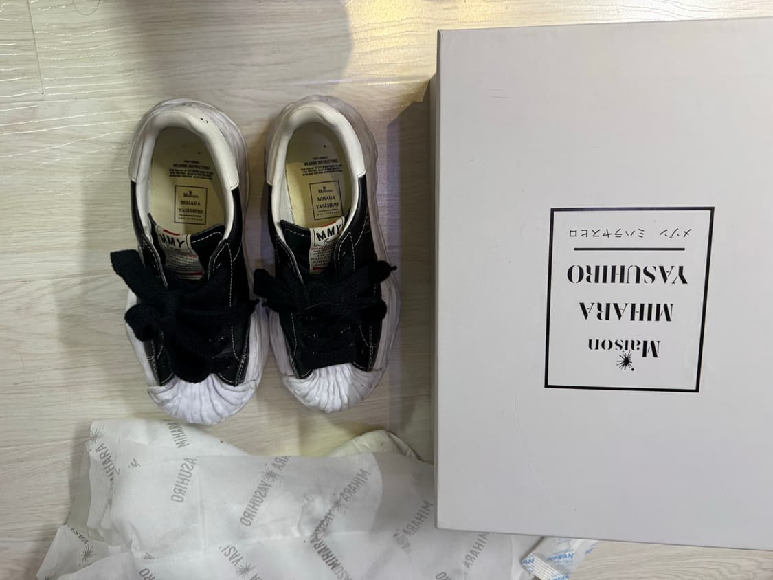 37 메종 미하라 야스히로 블레이키 OG 솔 레더 로우탑 스니커즈 블랙 상품이미지4