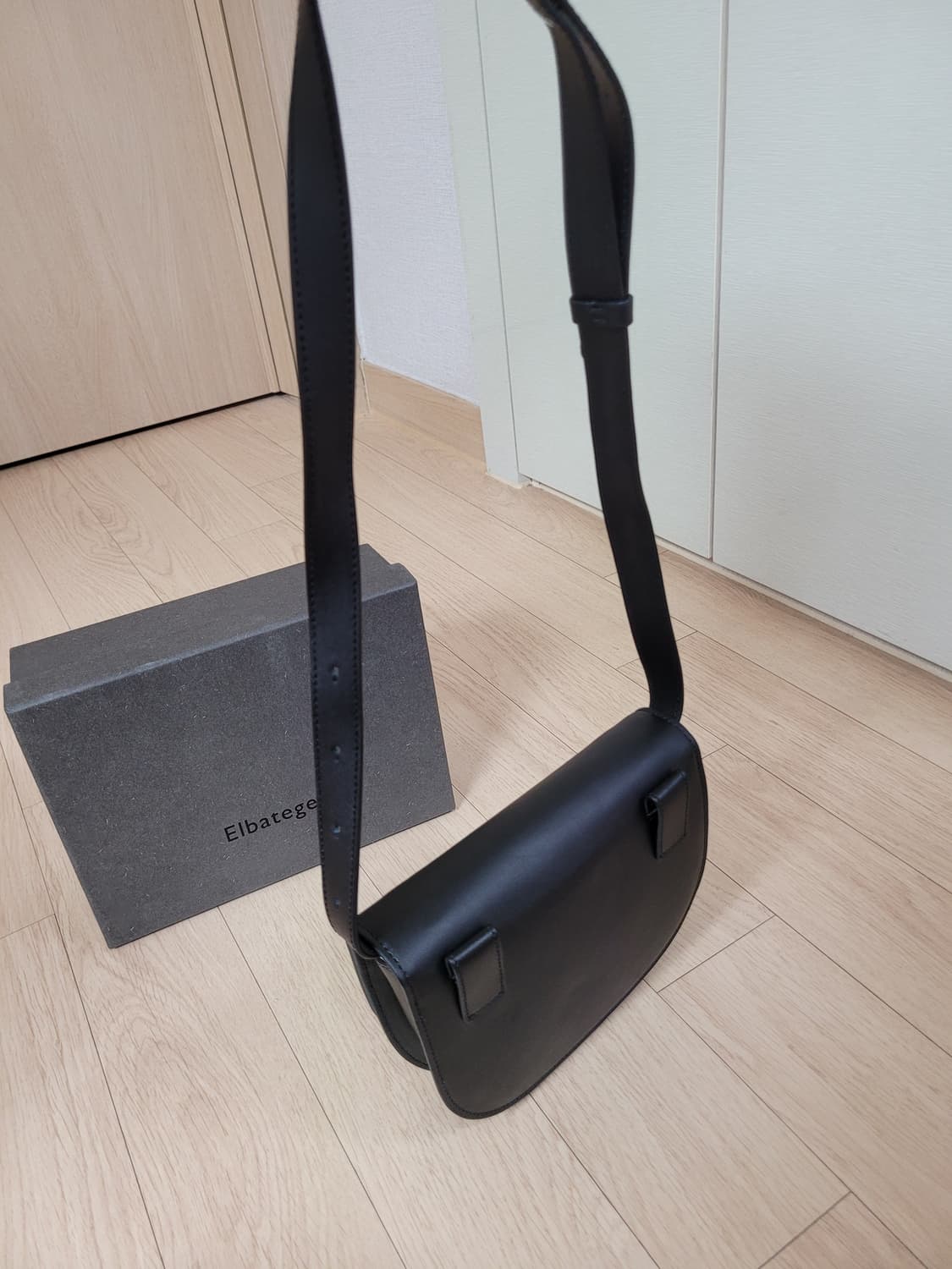 엘바테게브 Elbategev 미니백 블랙 (크로스백)  상품이미지6