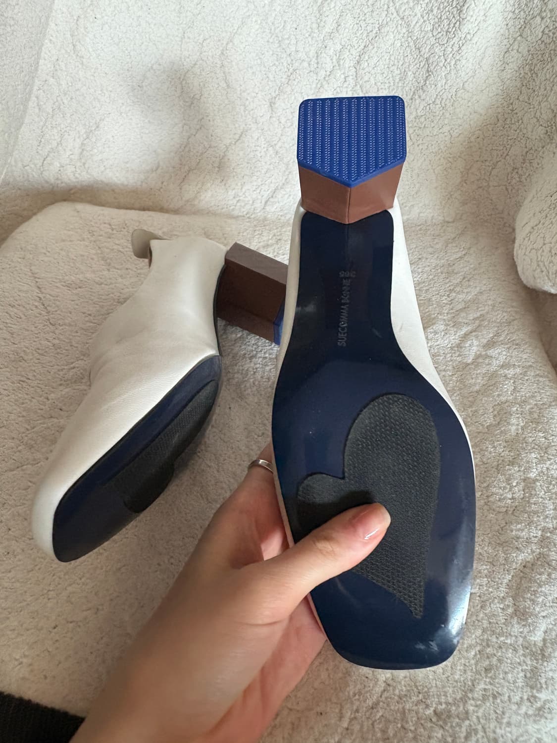 슈콤마보니 화이트 슈즈 235 상품이미지2