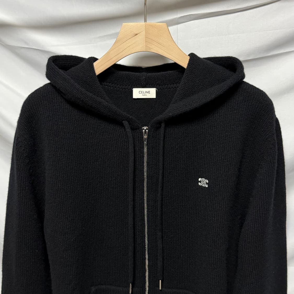[S+급/L] 셀린느 트리옹프 울 캐시미어 후드집업 블랙 상품이미지2