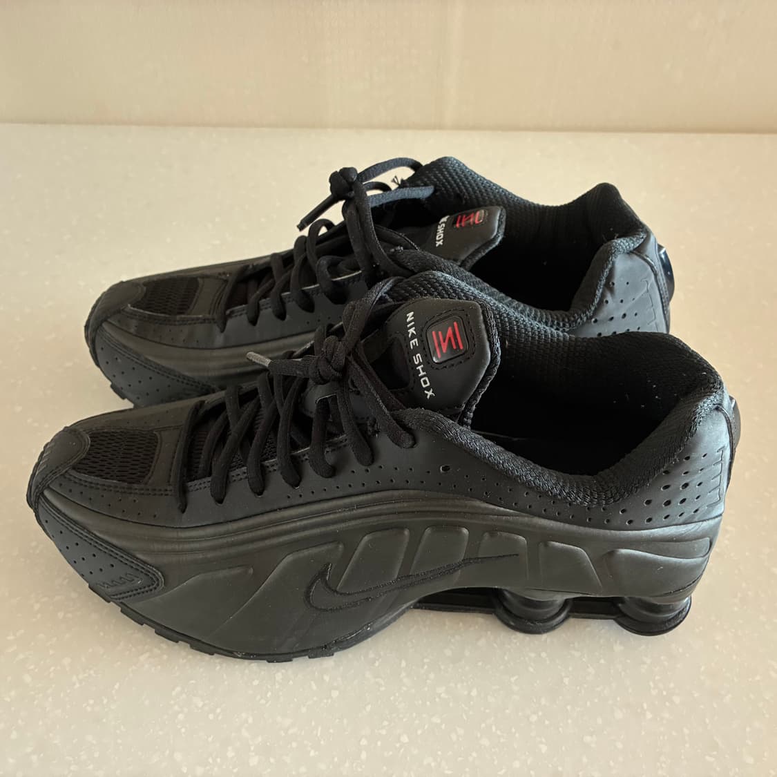 나이키 샥스 판매합니다. 상품이미지1