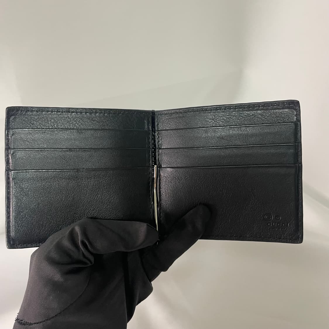 구찌 GG 로고 마이크로시마 블랙 머니클립 반지갑 단품 상품이미지7