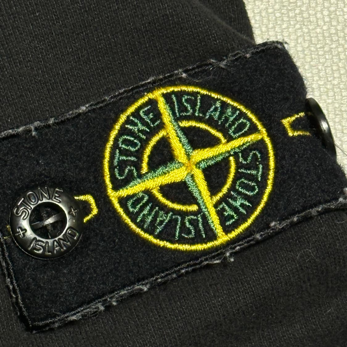 14 스톤아일랜드 블랙 맨투맨 상품이미지5