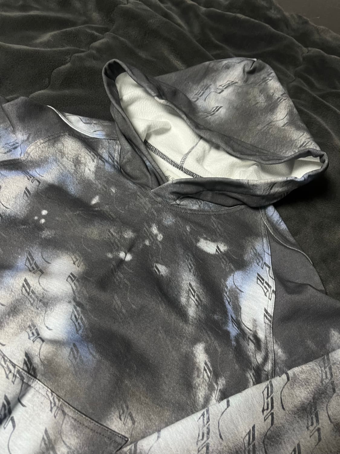 aesynctx 에이시네틱스 X 더현대 후드티 Os 상품이미지2