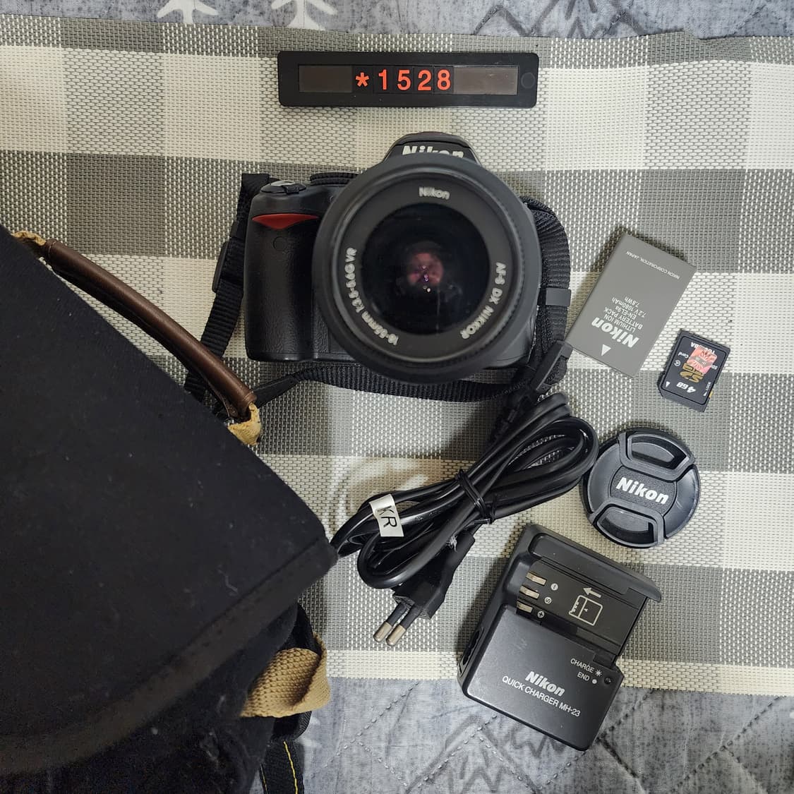 니콘 D3000 디지털카메라 18-55 줌렌즈 가방세트 상품이미지1