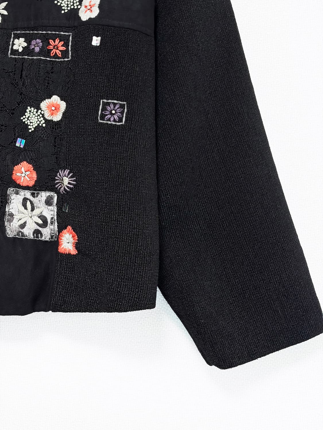 Floral Patchwork Knit Blouson - Black 상품이미지6