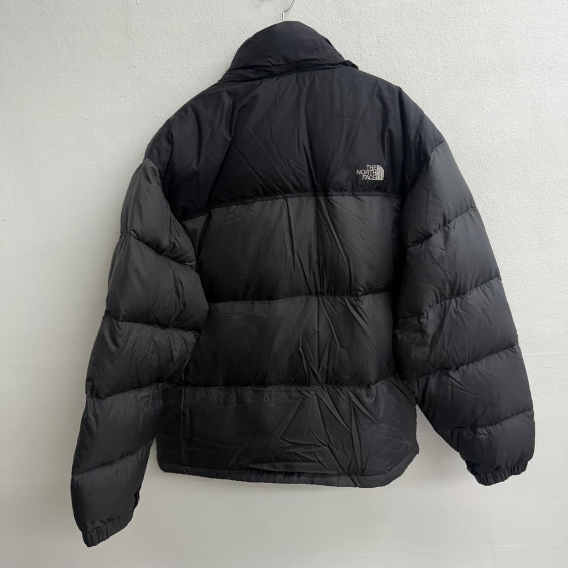 노스페이스 눕시 700 블랙 패딩 L 상품이미지4