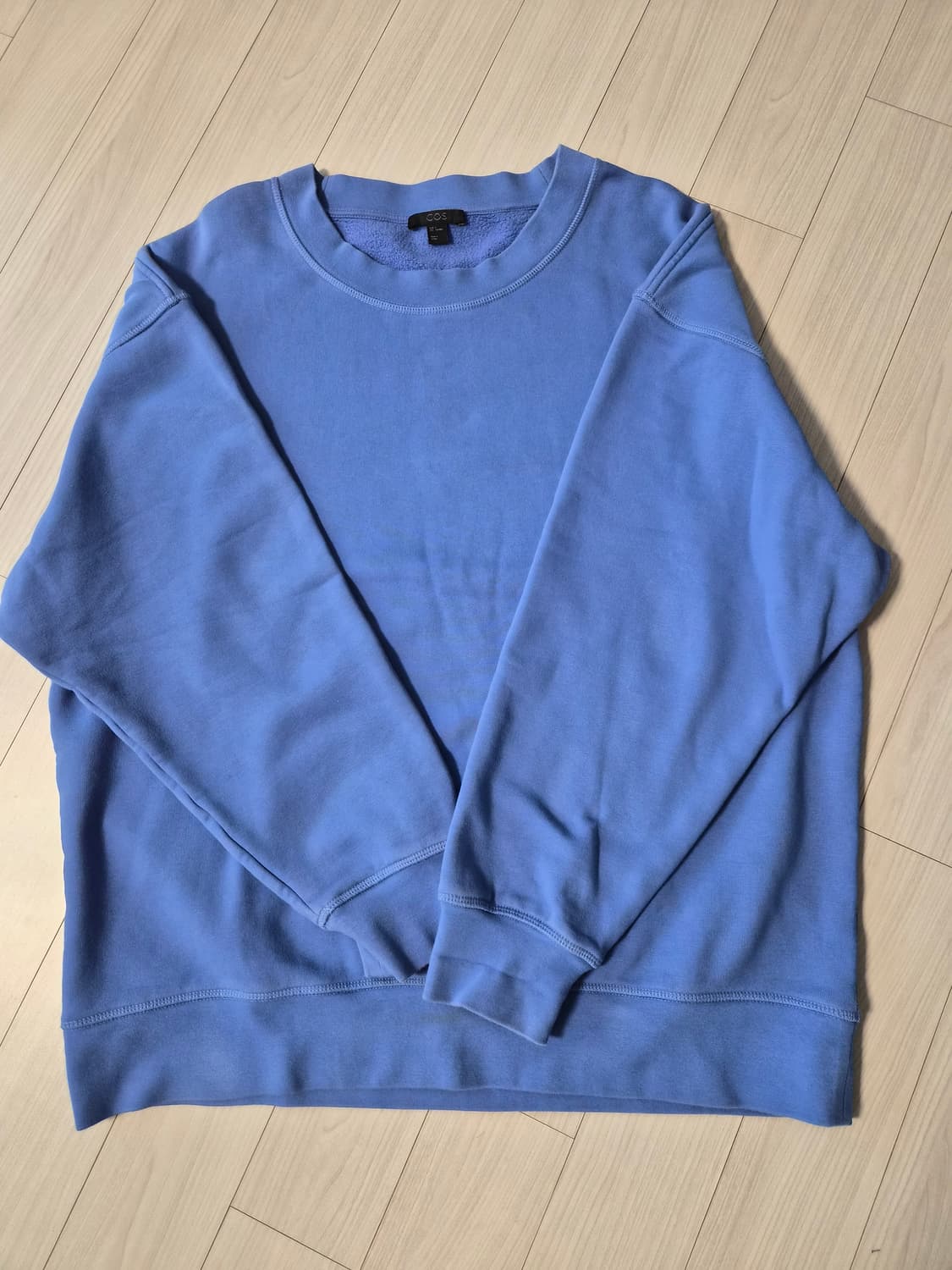 [판매] COS(코스) 릴랙스드 핏 스웨트셔츠 - 블루 상품이미지4