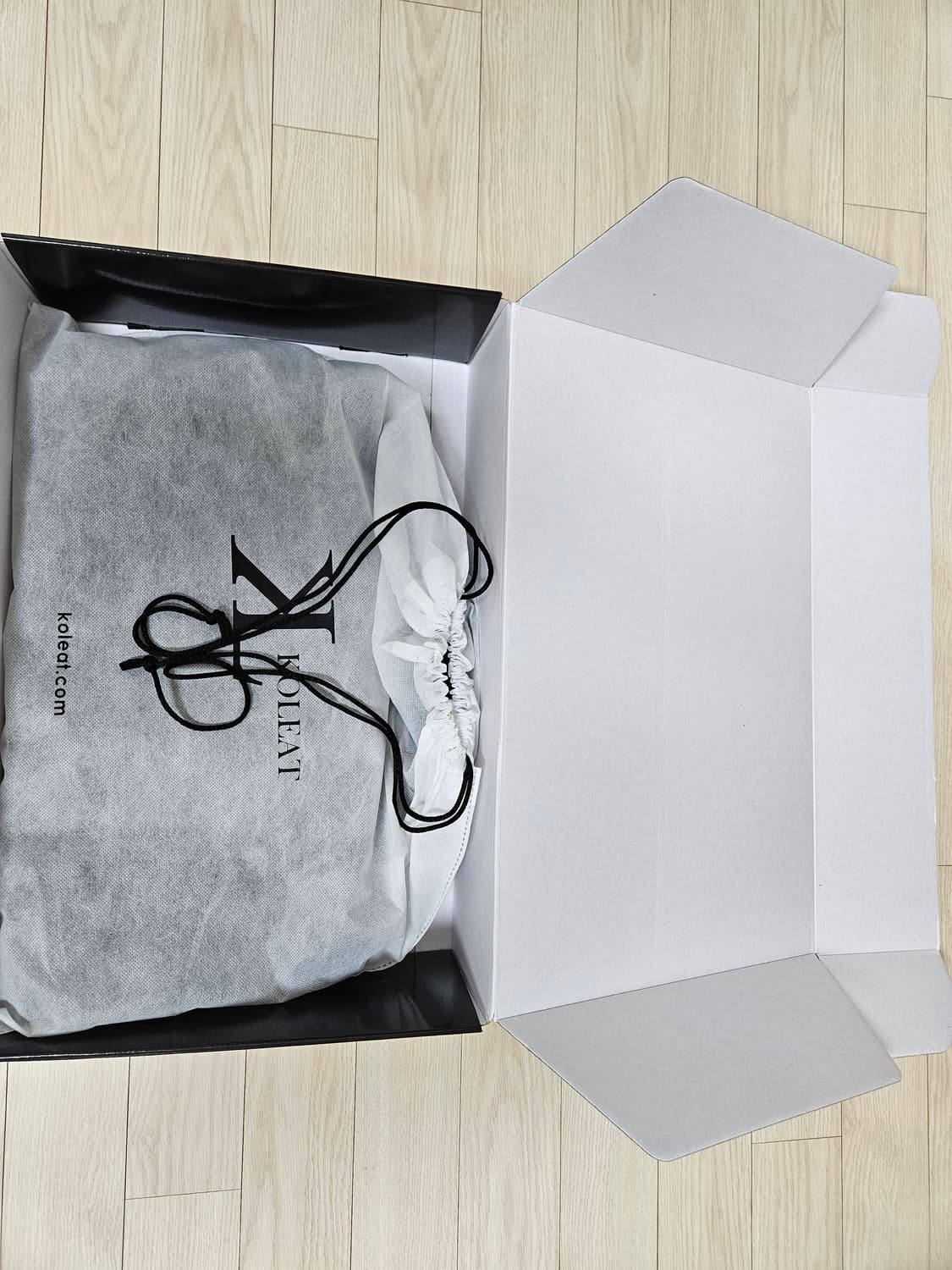 콜릿(KOLEAT) 우먼 오버핏 마일드레더 라이더자켓 미착용 새 제품 상품이미지3