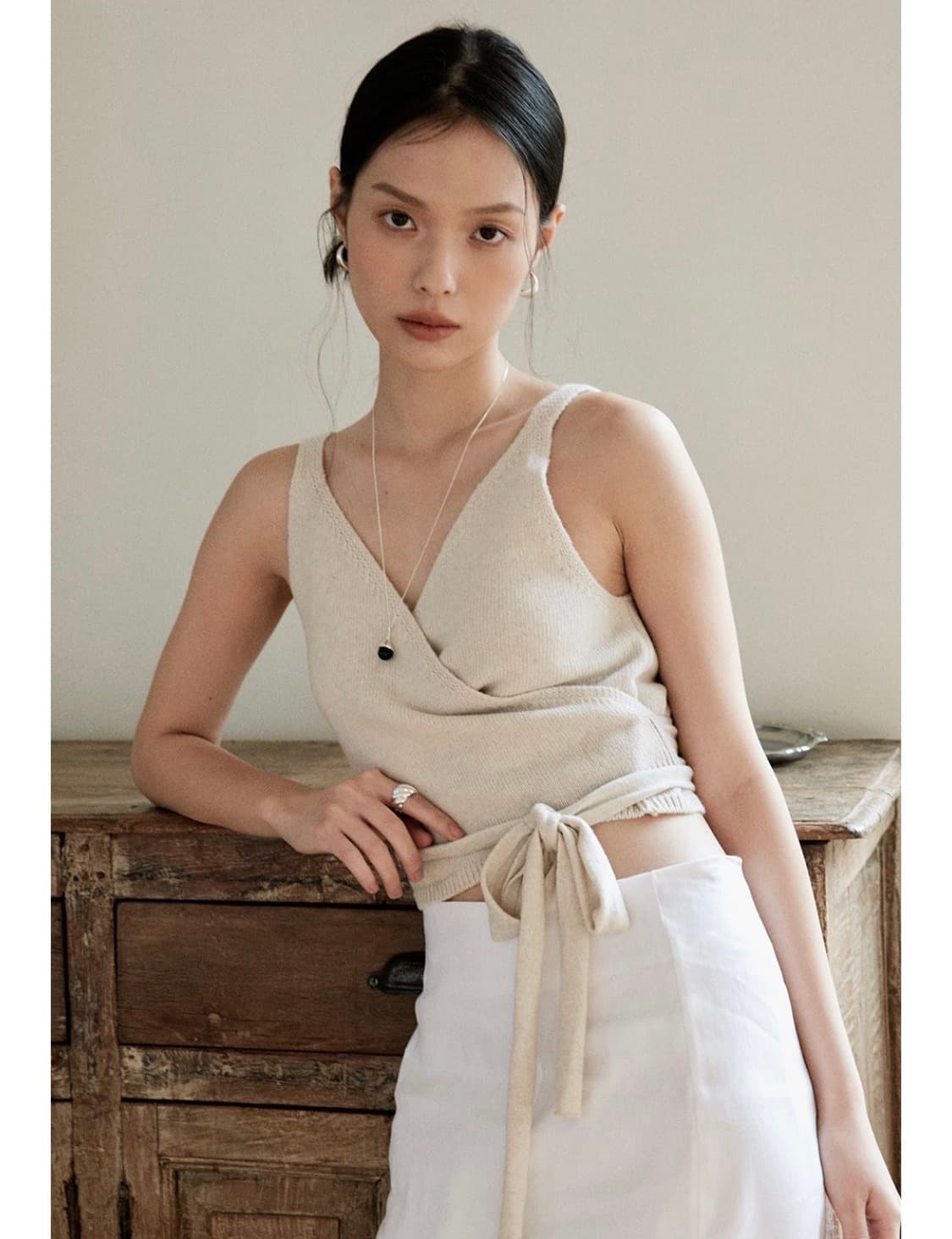 에뜨리브 오닉스 벨 드롭 롱 목걸이 상품이미지5