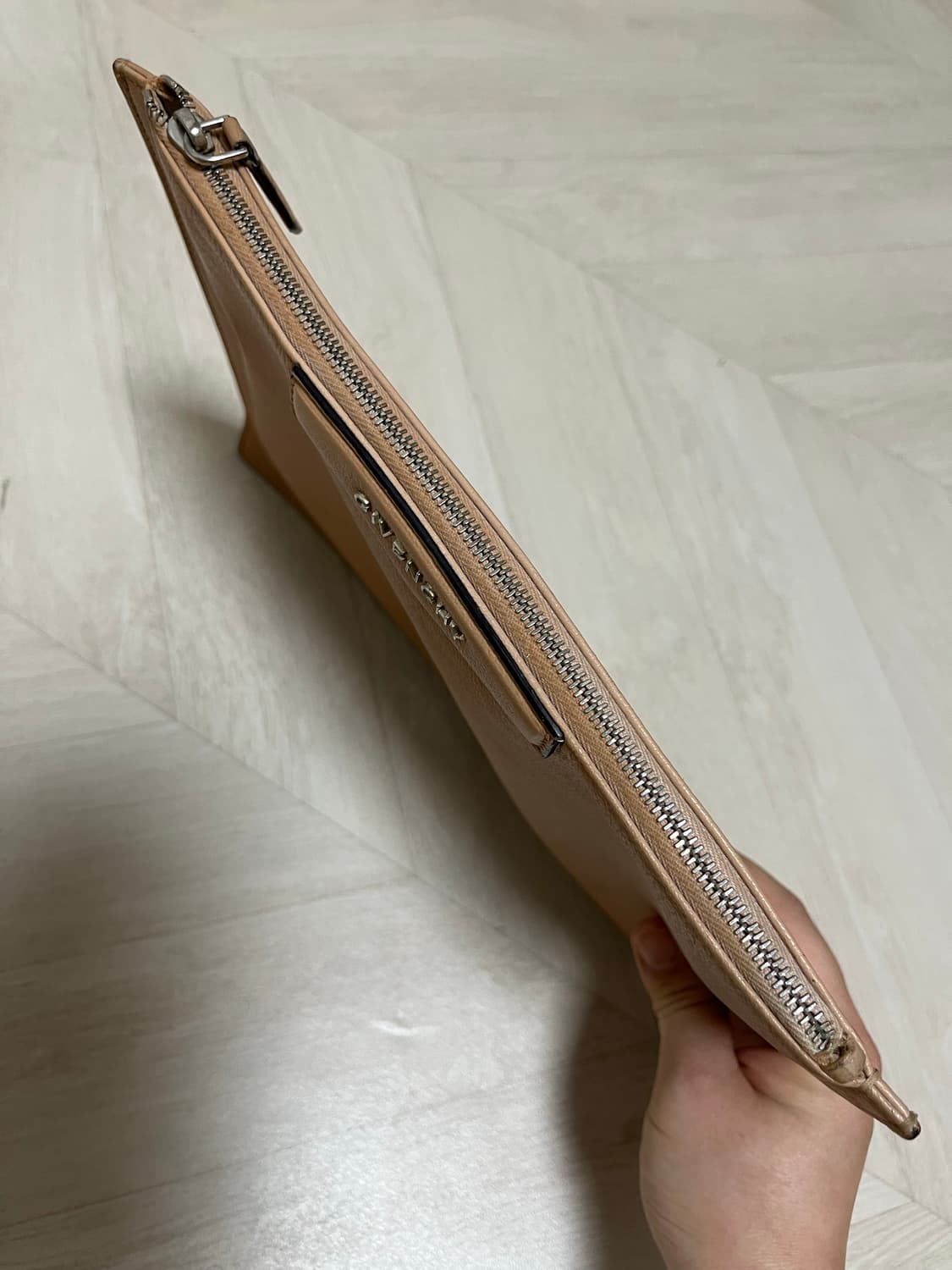 지방시 안티고나  클러치백 핑크베이지 상품이미지4