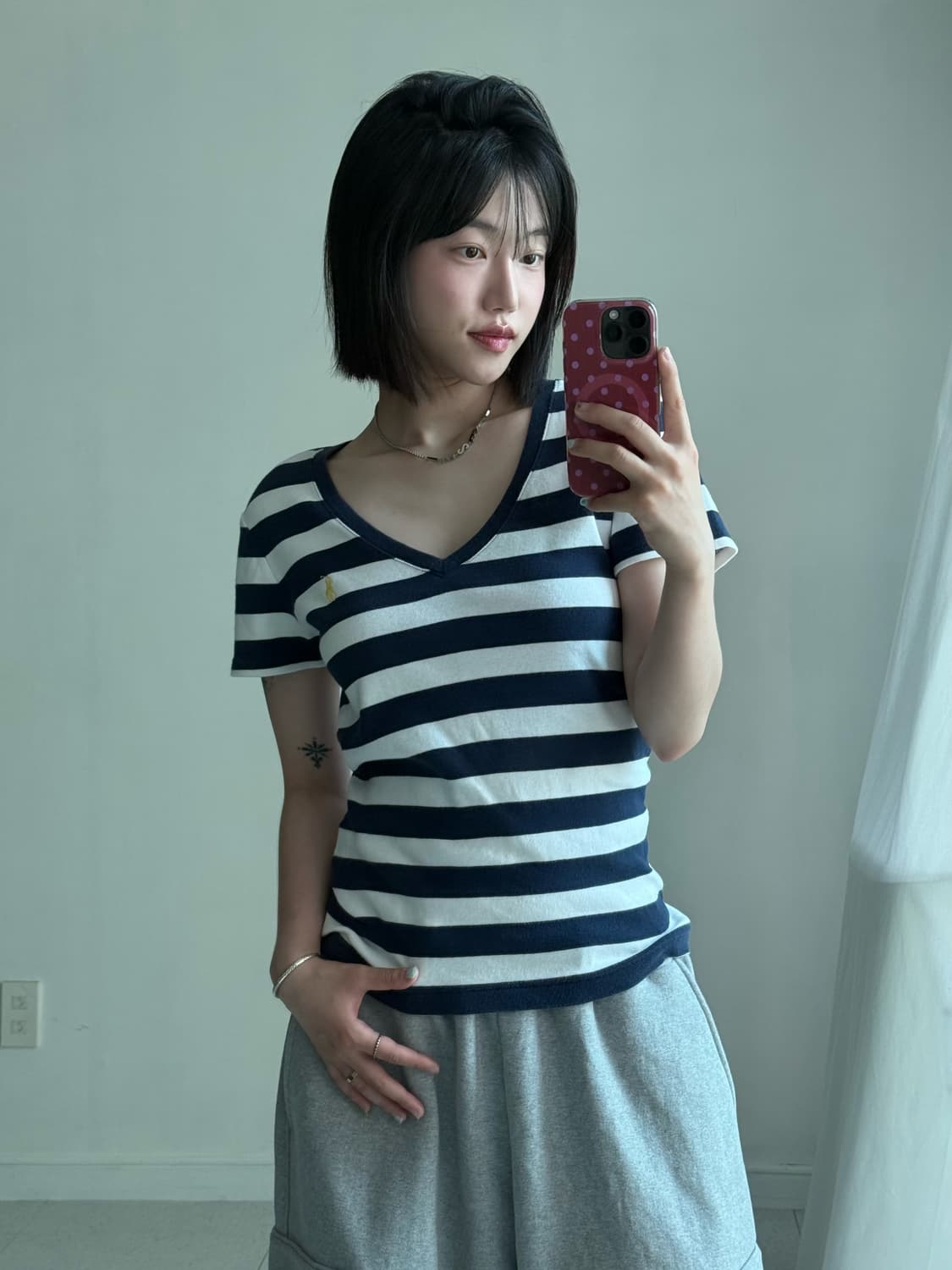 폴로 스트라이프 브이넥 티셔츠 상품이미지3