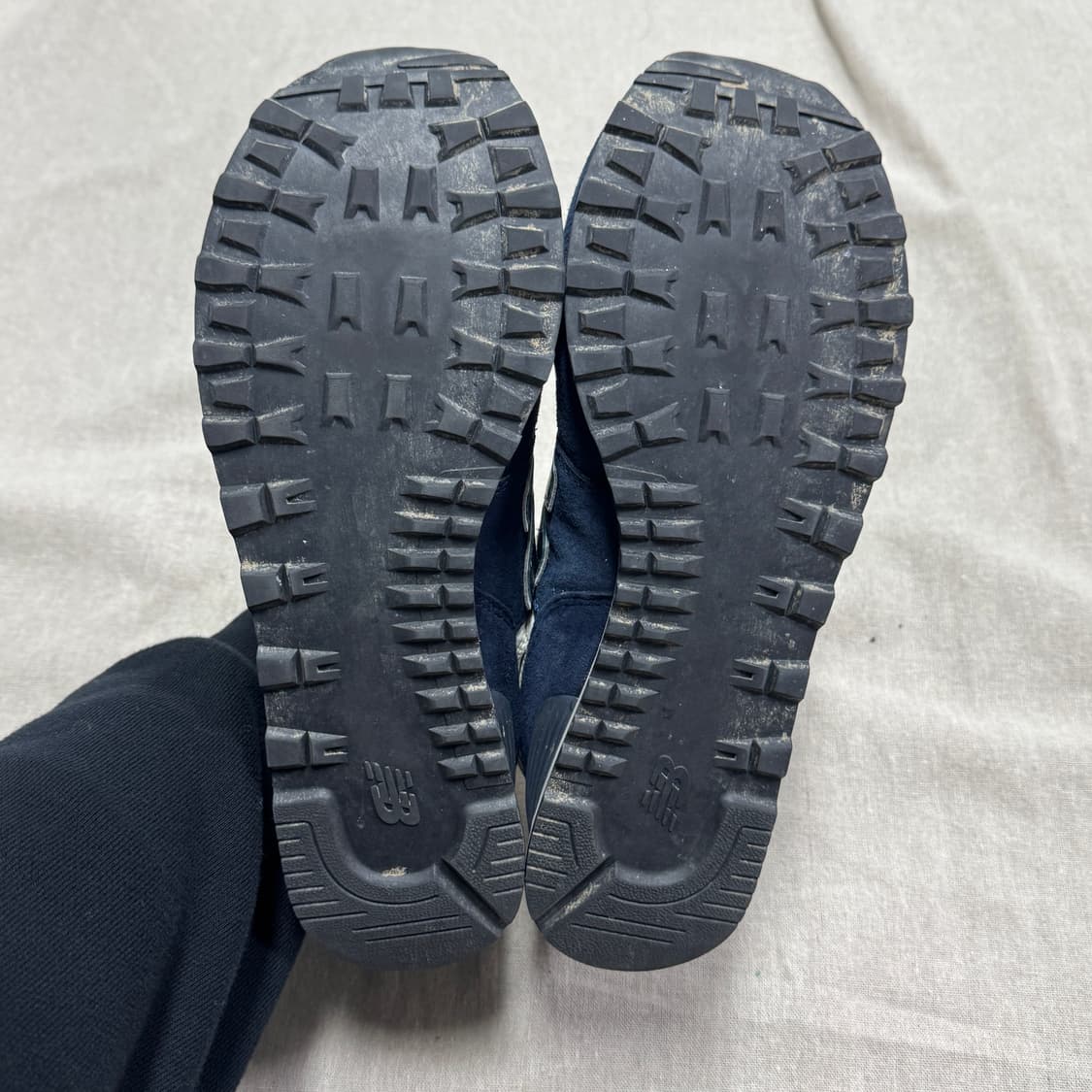 뉴발란스 스웨이드 네이비 574 280 상품이미지5