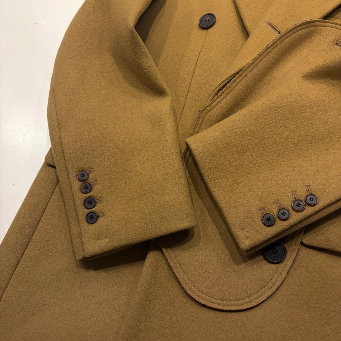 [M] STU 카멜 패치 더블 코트 새상품 C472 상품이미지5