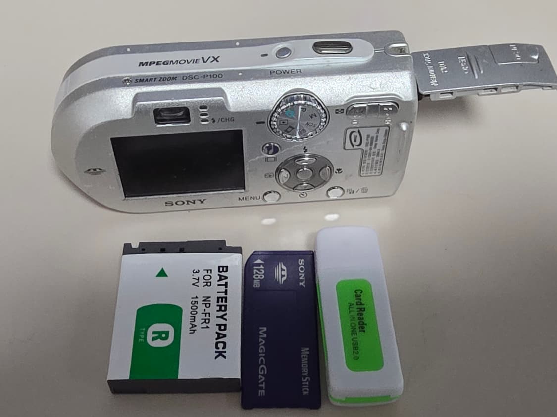 소니 사이버샷 DSC-P100 디지털카메라 상품이미지8